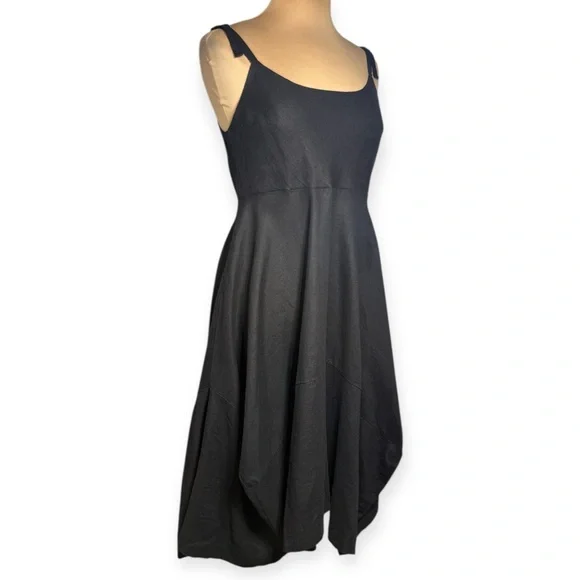 Artists and Revolutionaries black linen a-line
dress size M CBK - Picture 2 of 8